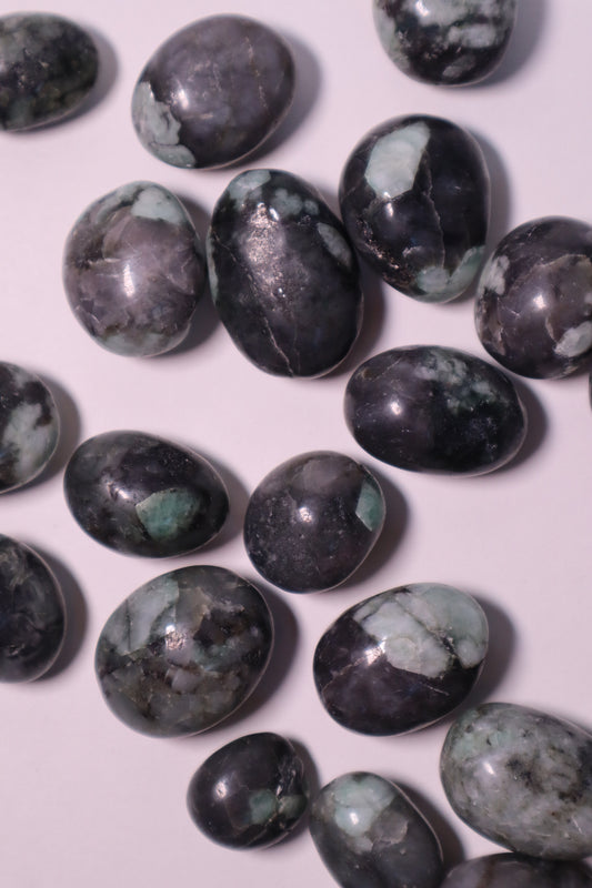 The Art of Placing Crystals for Positive Energy: Harmonize Your Home
