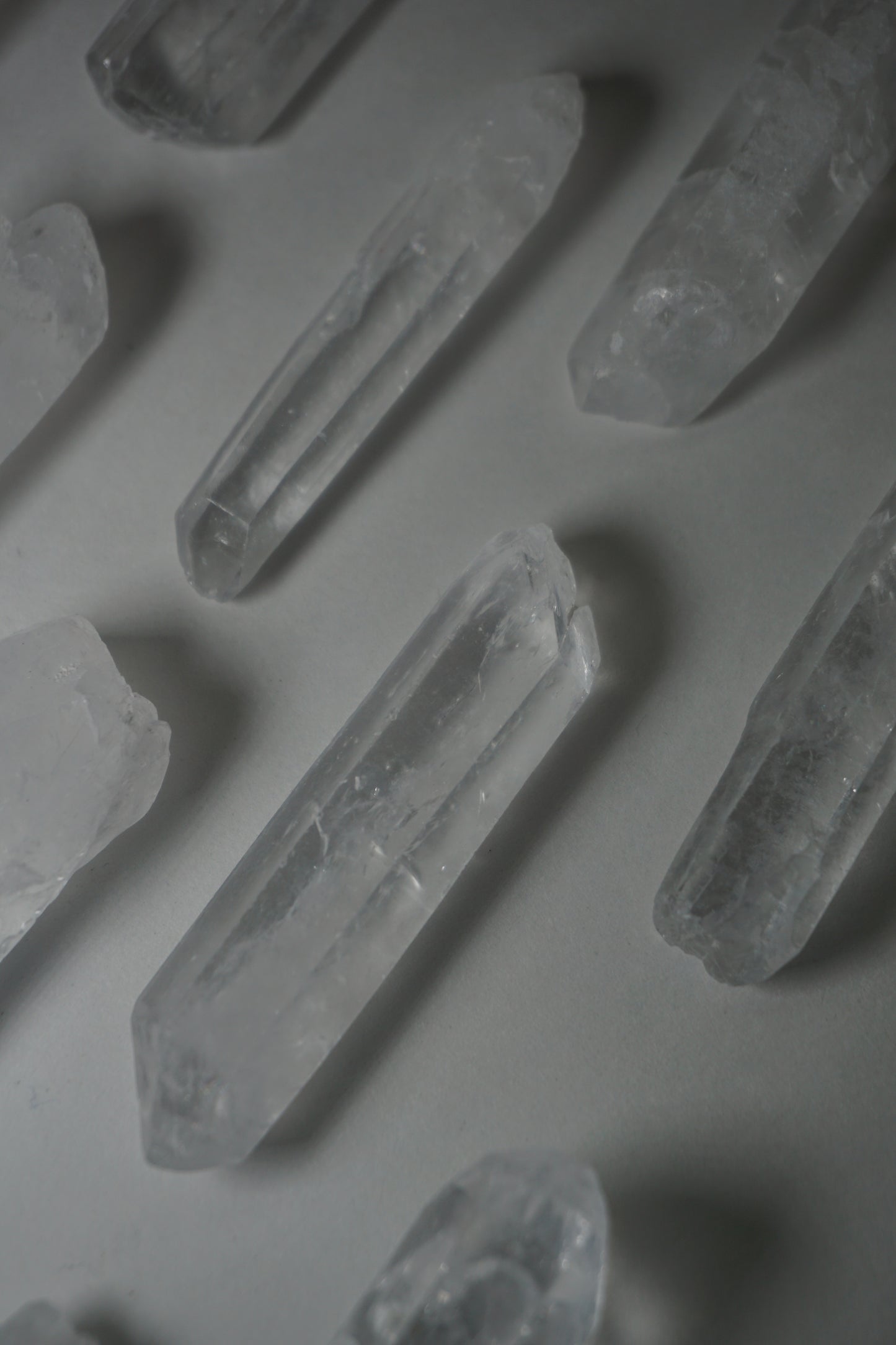 Clear Quartz: A universally revered and versatile crystal, is celebrated for its pure and transparent appearance. As a powerful amplifier of energy, Clear Quartz is believed to enhance intention-setting, manifestation, and the properties of other crystals.