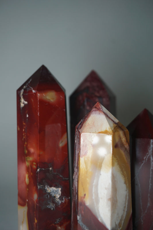 Mookaite: A vibrant and earthy crystal, is celebrated for its rich and varied colors that reflect the beauty of the Australian outback. With its grounding and nurturing energy, Mookaite promotes a deep connection to the Earth and a sense of adventure.