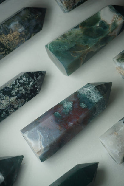 Moss Agate: A mesmerizing and earthy crystal, is treasured for its green hues and intricate patterns resembling lush moss-covered landscapes.
