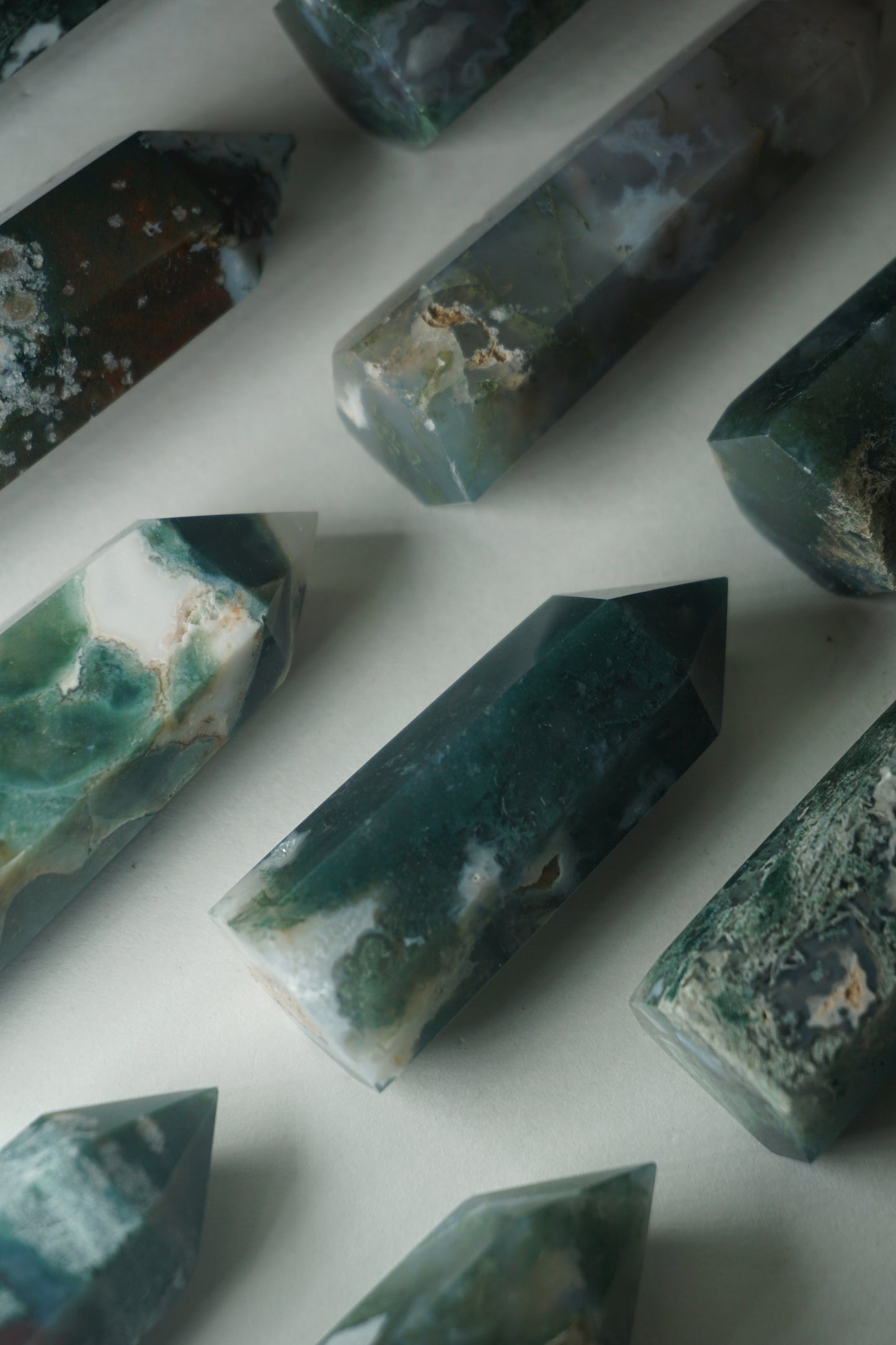 Moss Agate: A mesmerizing and earthy crystal, is treasured for its green hues and intricate patterns resembling lush moss-covered landscapes.